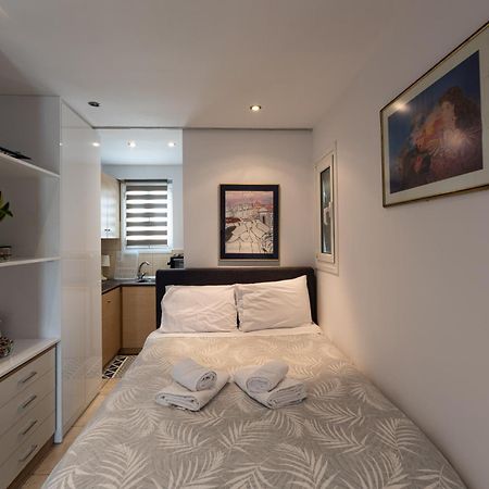 Tiny Apartment In The Centre Of Αθήνα Εξωτερικό φωτογραφία
